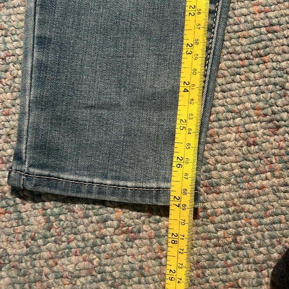 NWT Ladies size 28 Denizen from Levi’s mid rise skinny Jeans - Picture 9 of 10